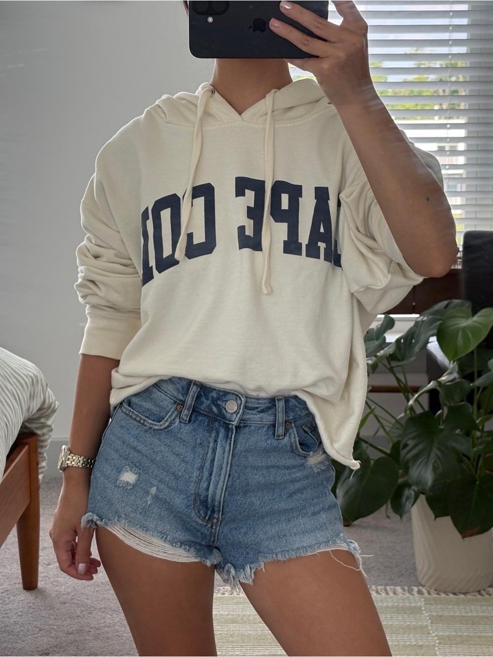 Brandy Melville Cape Cod Butter Yellow Cropped Hoodie
